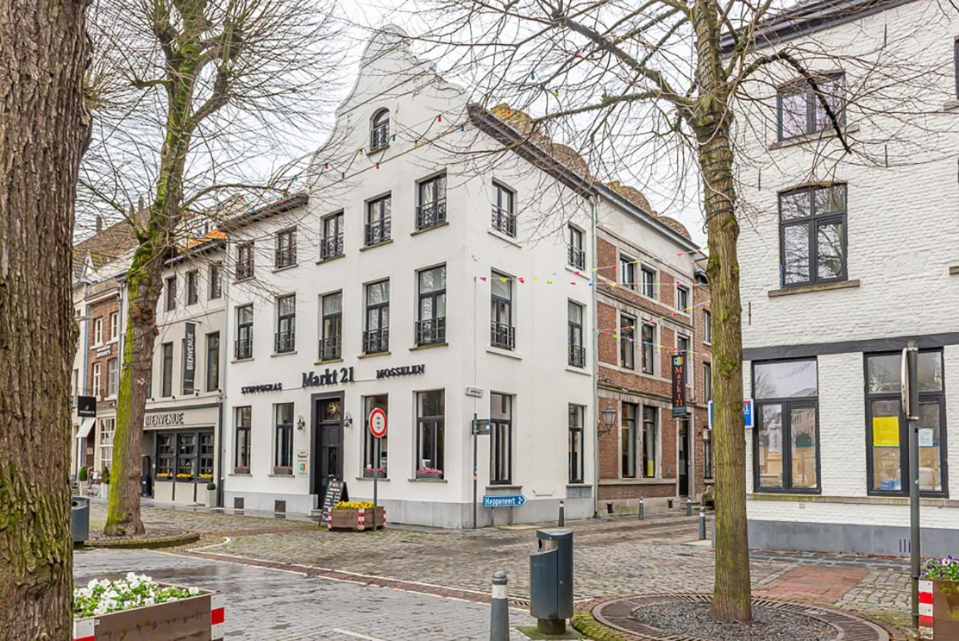 Guesthouses By Hotel Van Eyck 마세이크 외부 사진